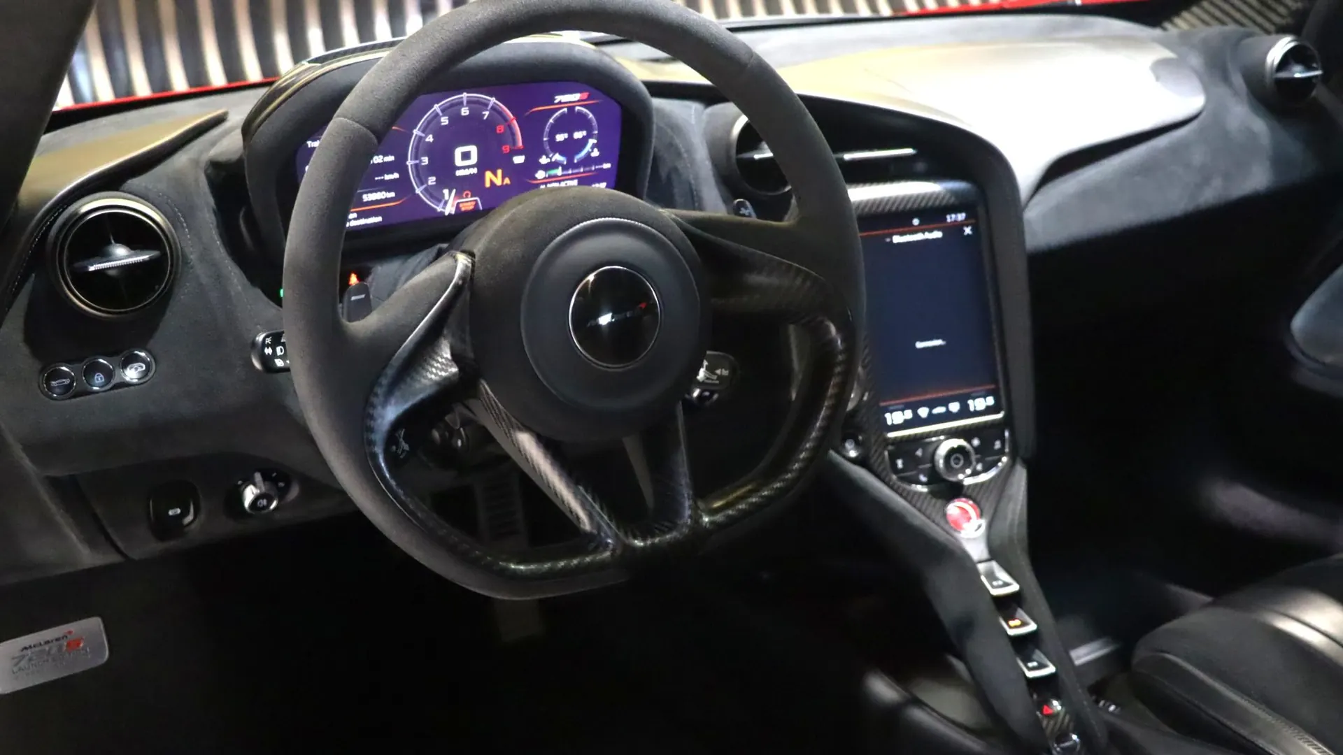 McLaren 720S — photo 14