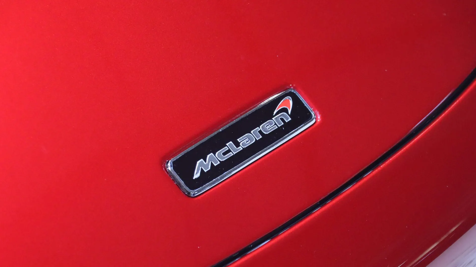 McLaren 720S — photo 35