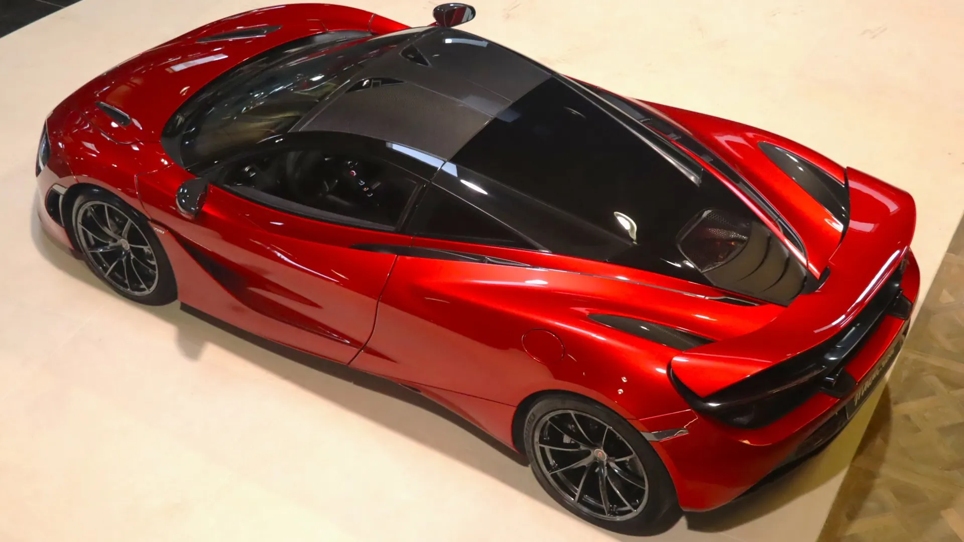 McLaren 720S — photo 48
