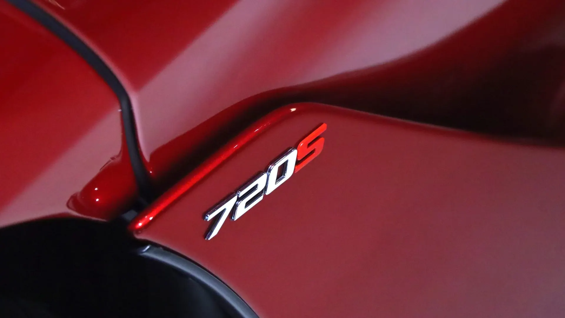 McLaren 720S — photo 42