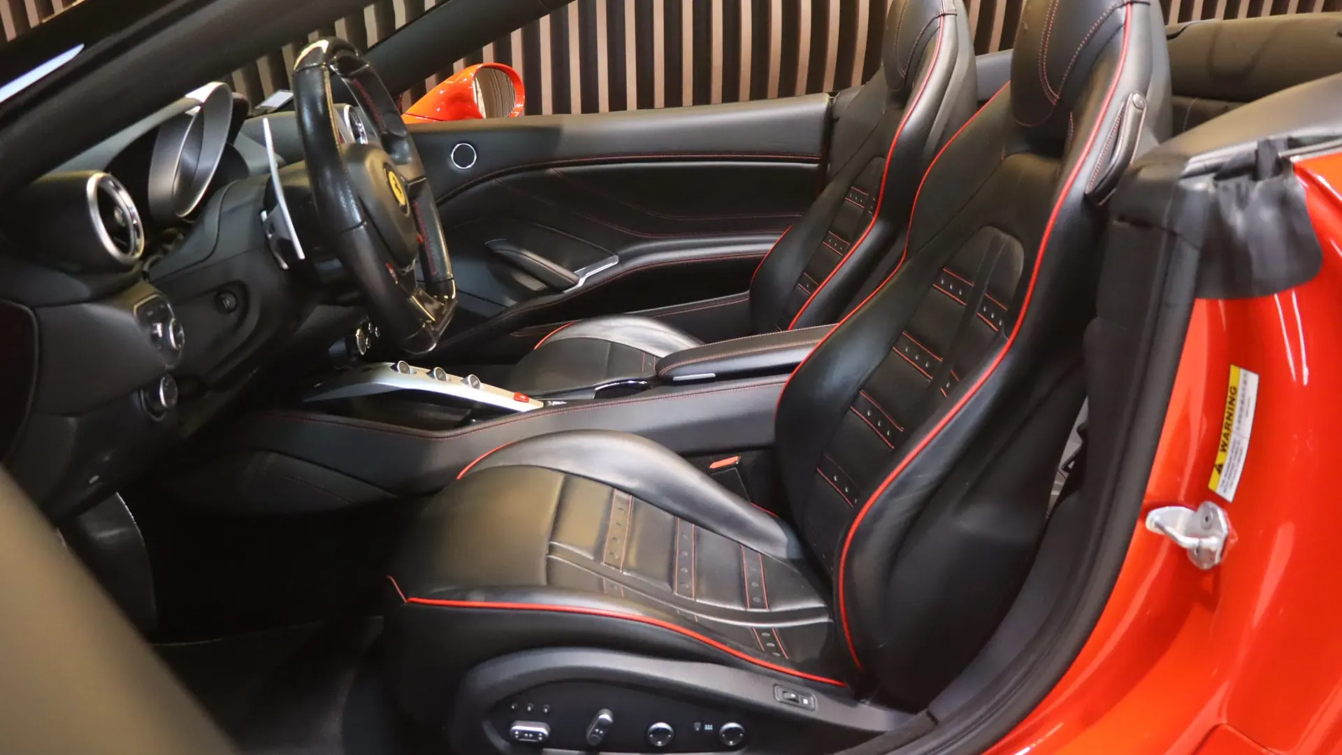 Ferrari CALIFORNIA — photo 8