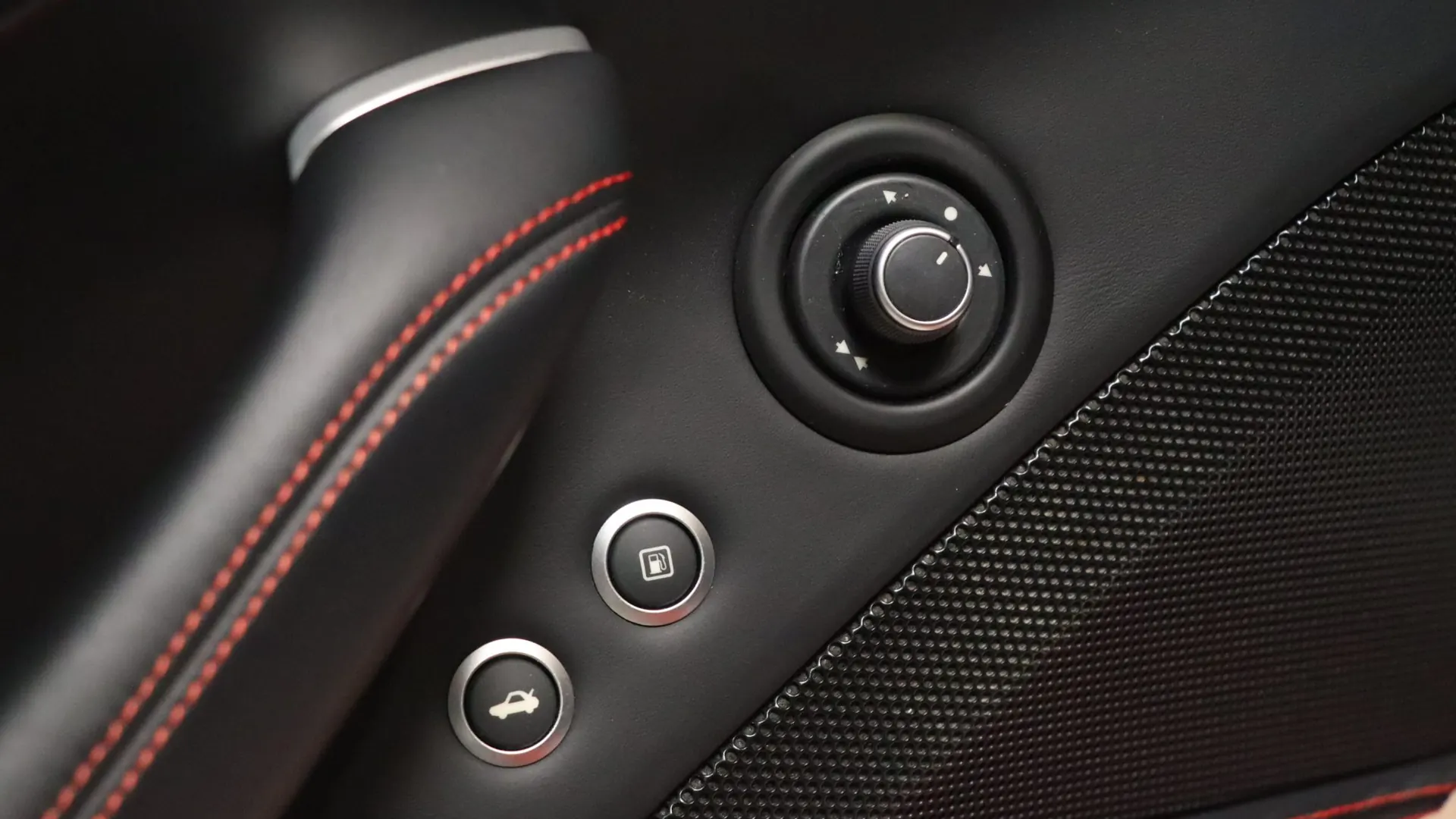 Ferrari CALIFORNIA — photo 12