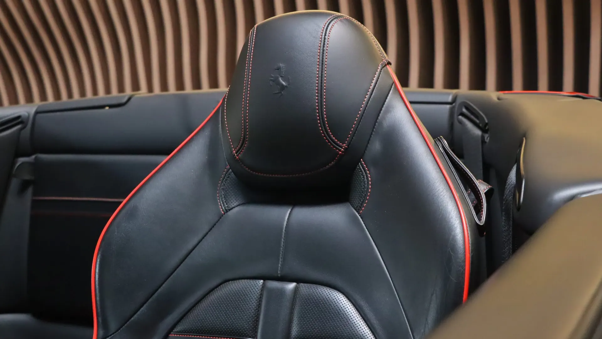 Ferrari CALIFORNIA — photo 35