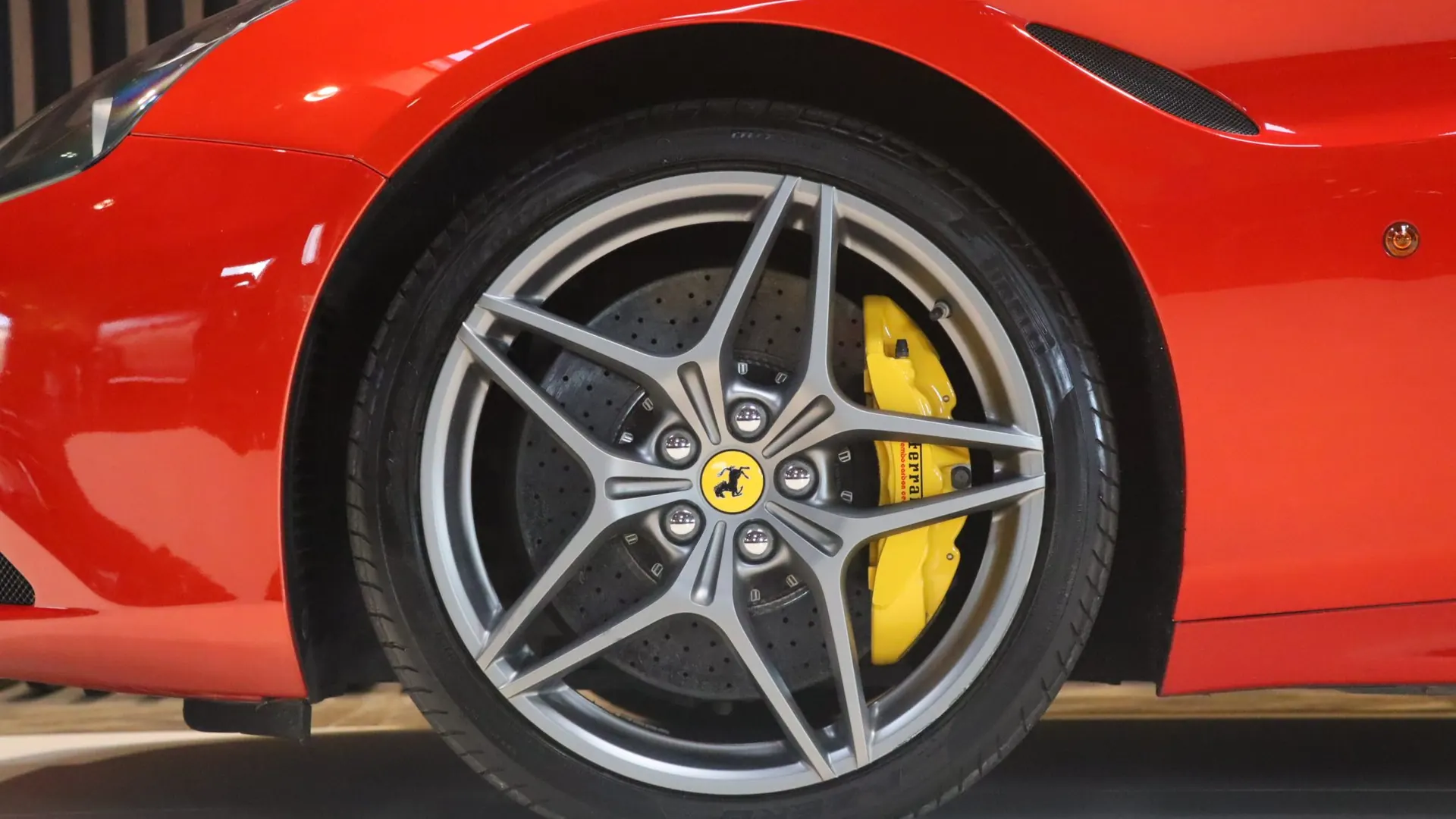 Ferrari CALIFORNIA — photo 45