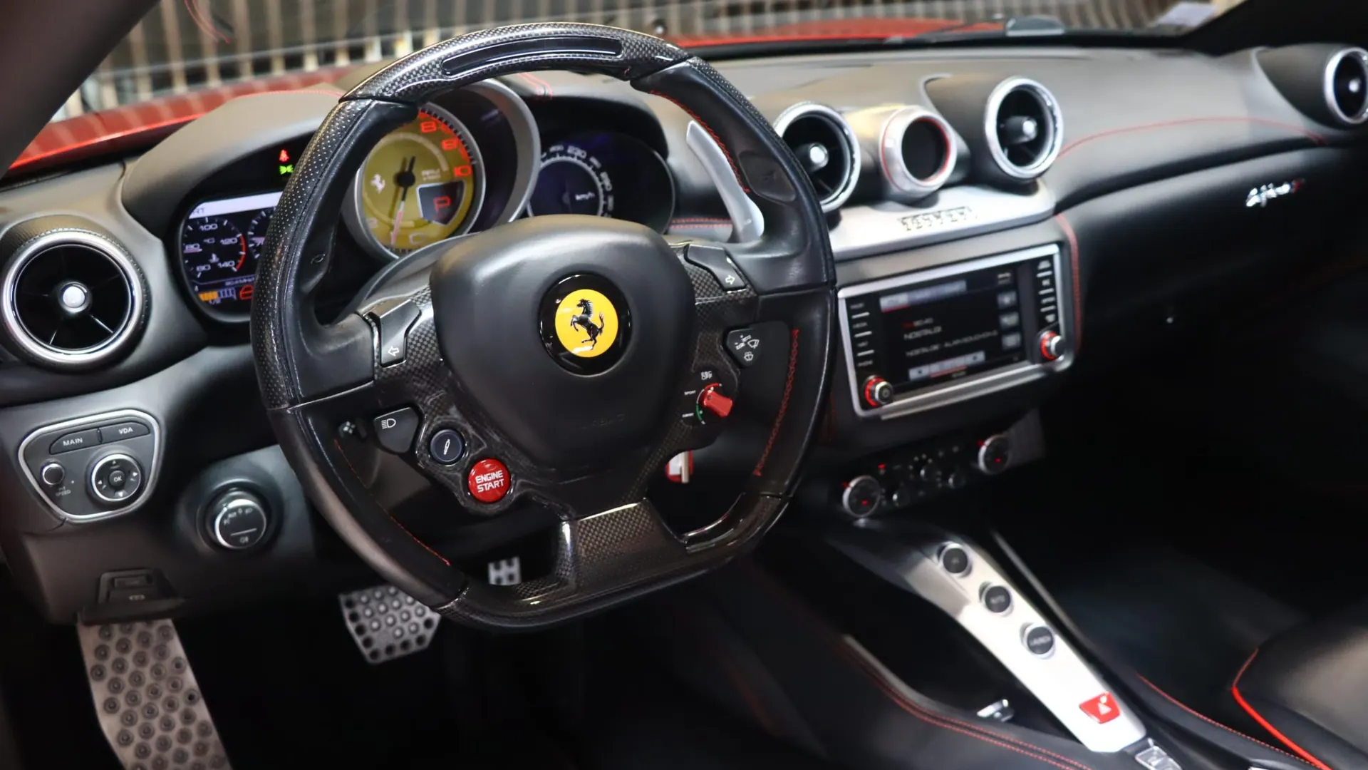 Ferrari CALIFORNIA — photo 15