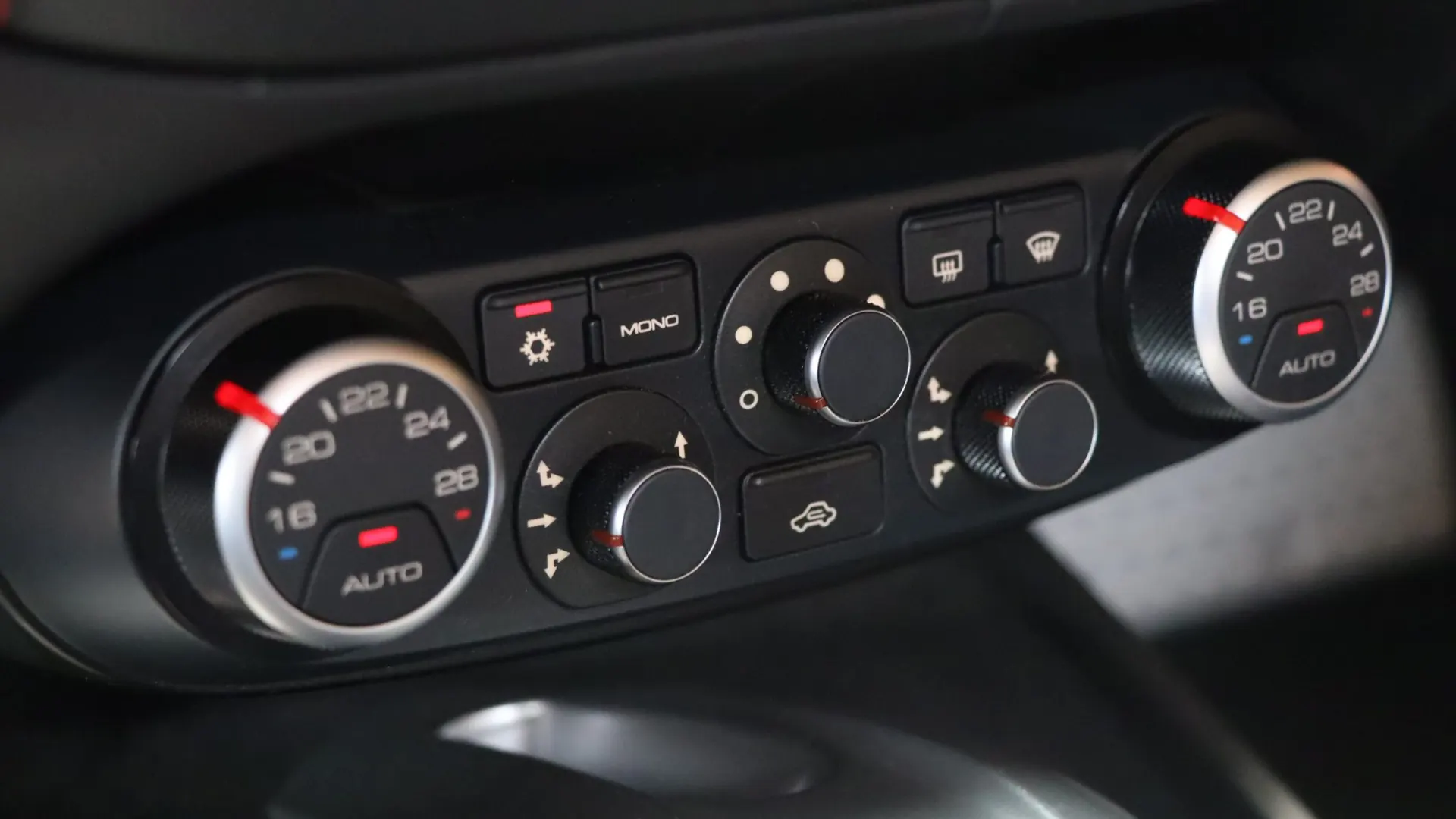 Ferrari CALIFORNIA — photo 30