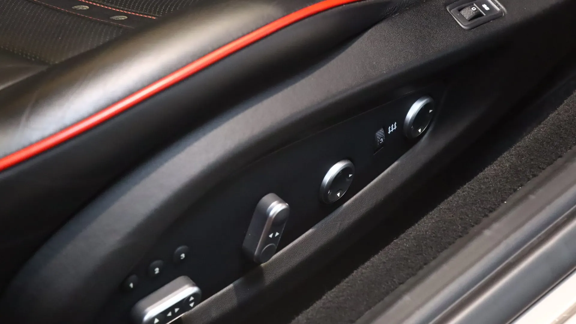 Ferrari CALIFORNIA — photo 14