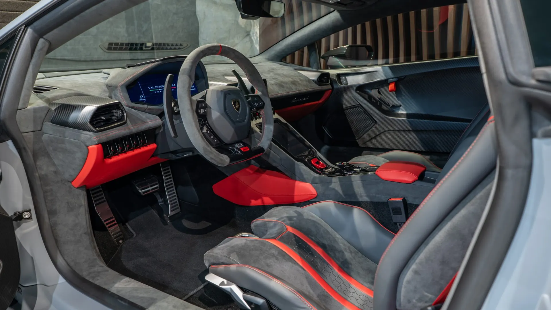 Lamborghini HURACAN — photo 10