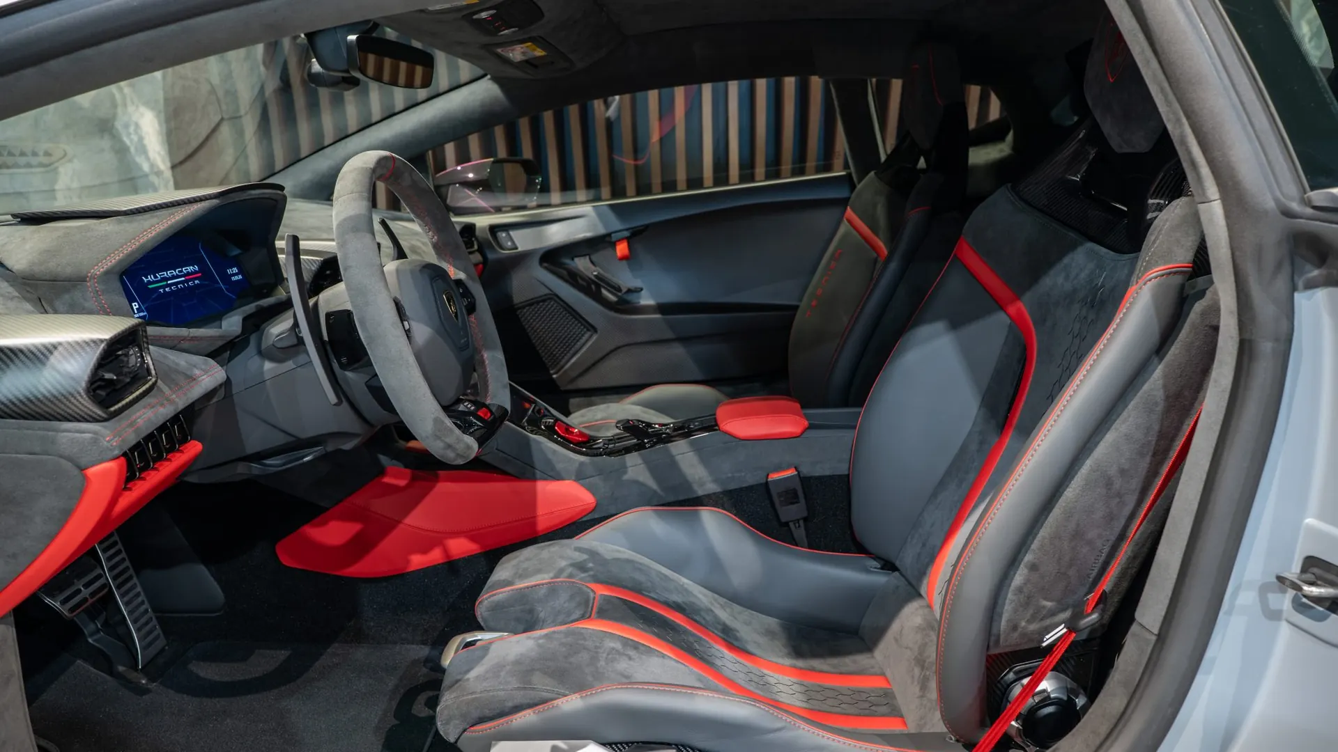 Lamborghini HURACAN — photo 9