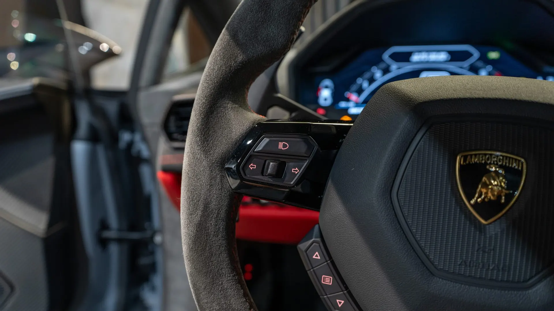 Lamborghini HURACAN — photo 15