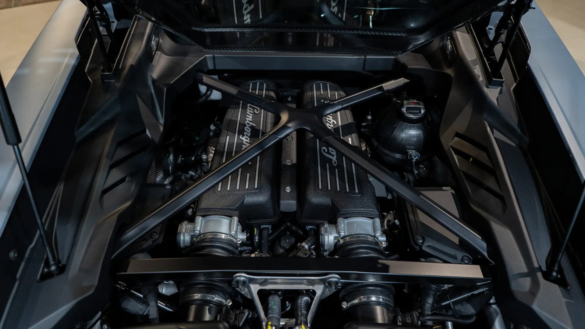 Lamborghini HURACAN — photo 44