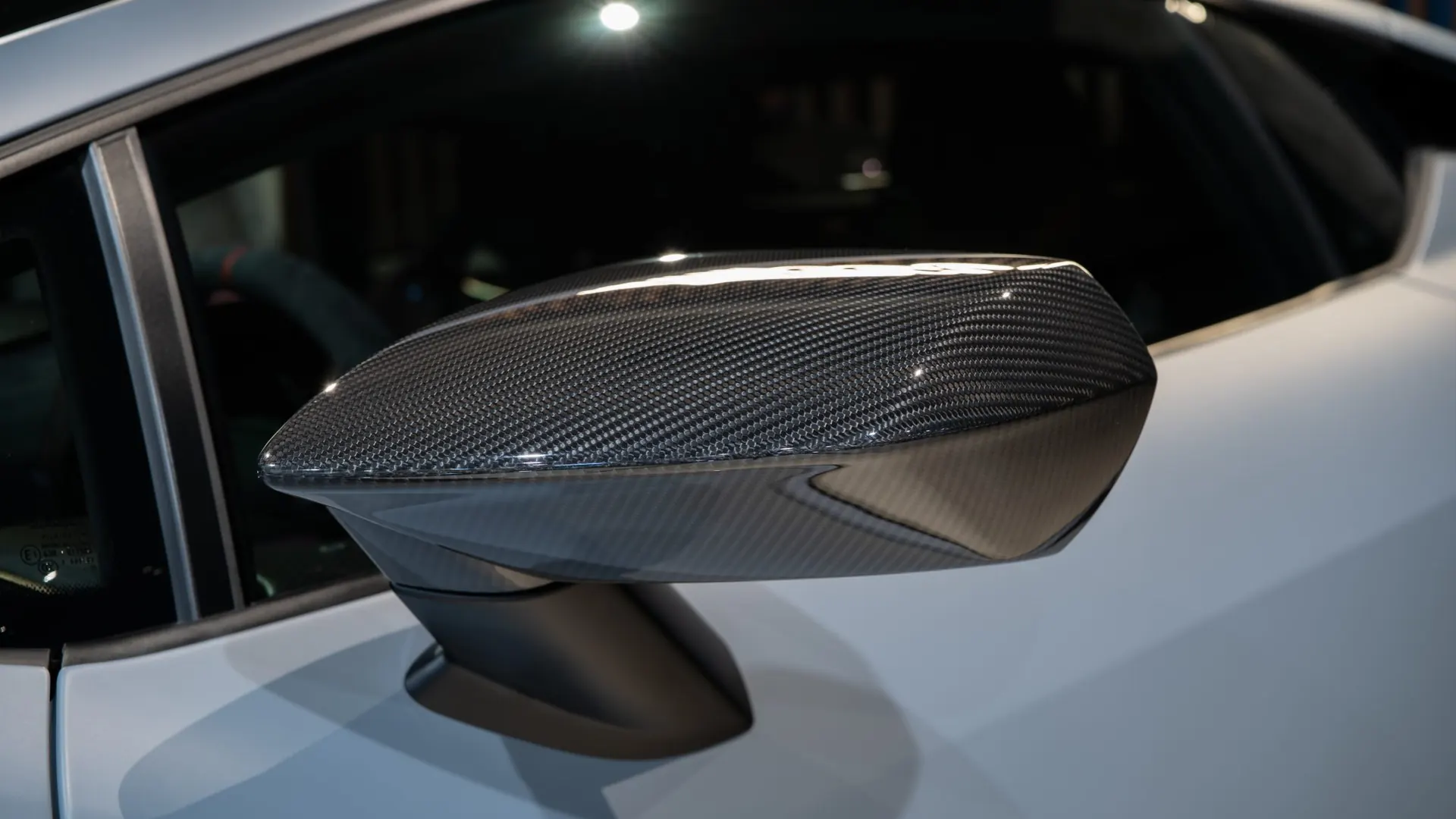 Lamborghini HURACAN — photo 39