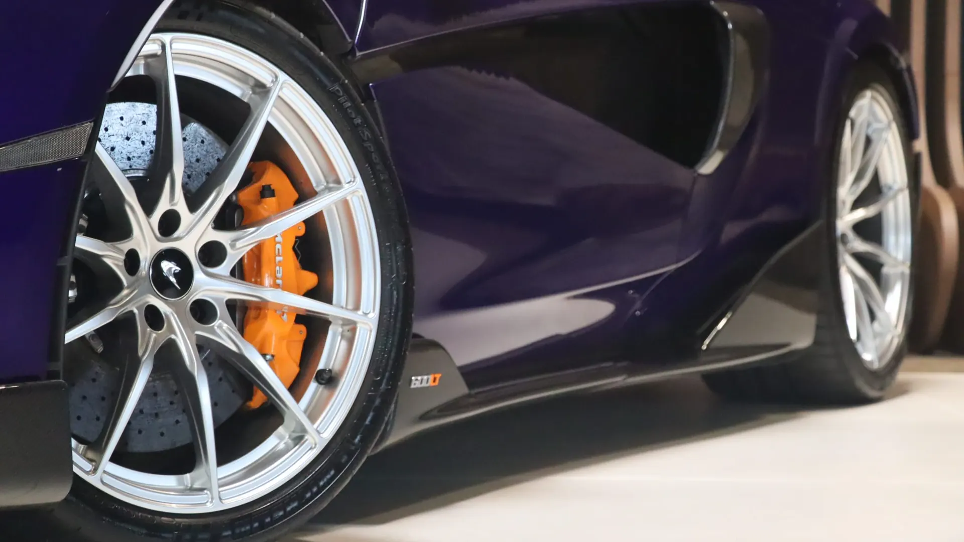 McLaren 600 — photo 44