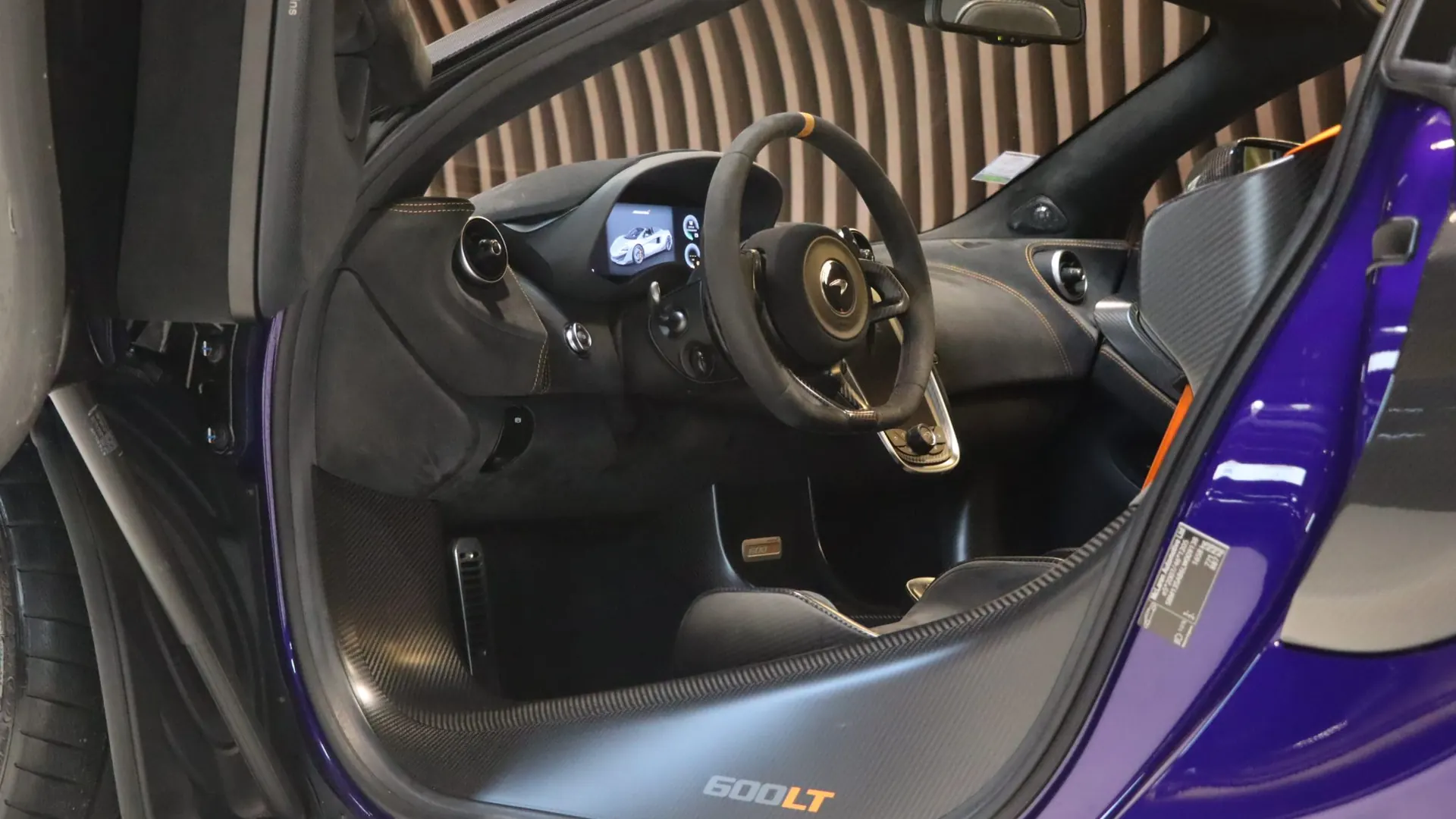 McLaren 600 — photo 9
