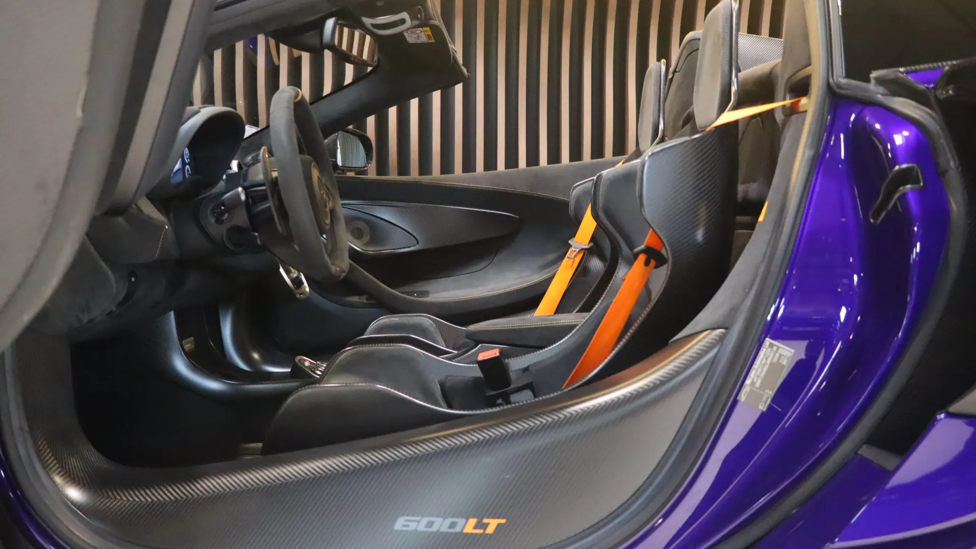 McLaren 600 — photo 8