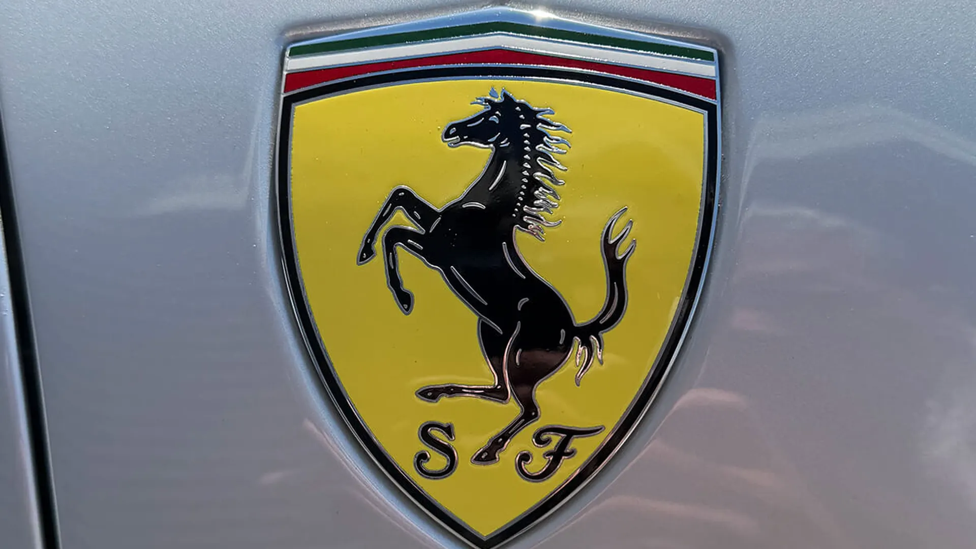 Ferrari 488 — photo 15