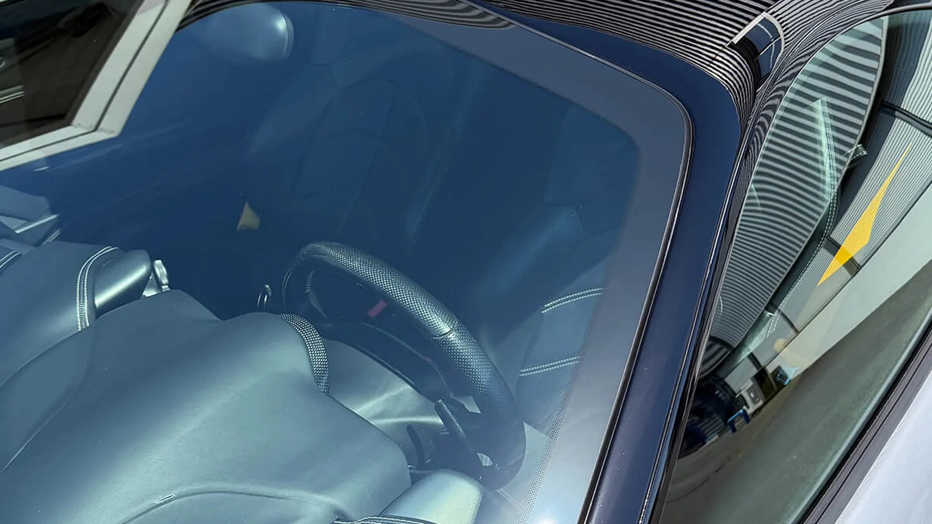 Ferrari 488 — photo 23