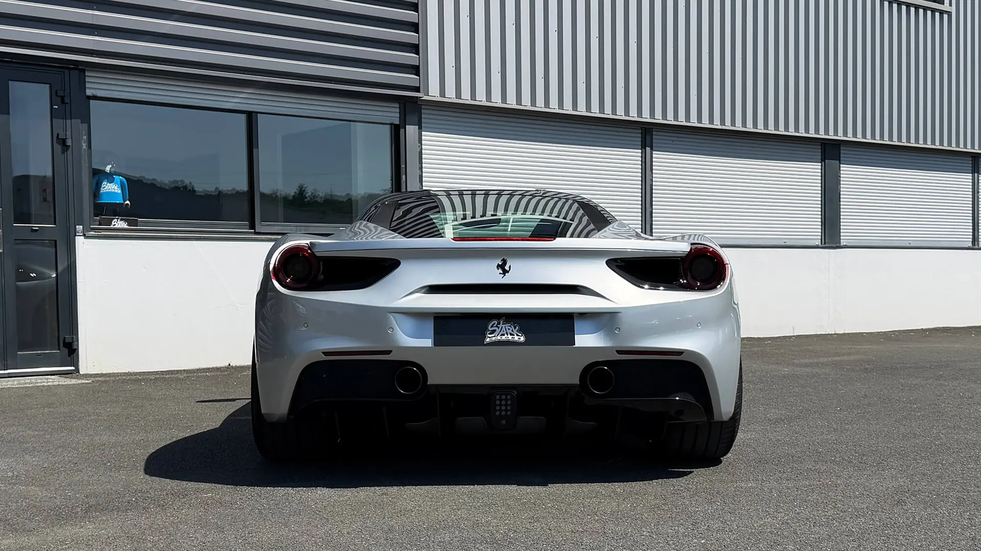 Ferrari 488 — photo 5