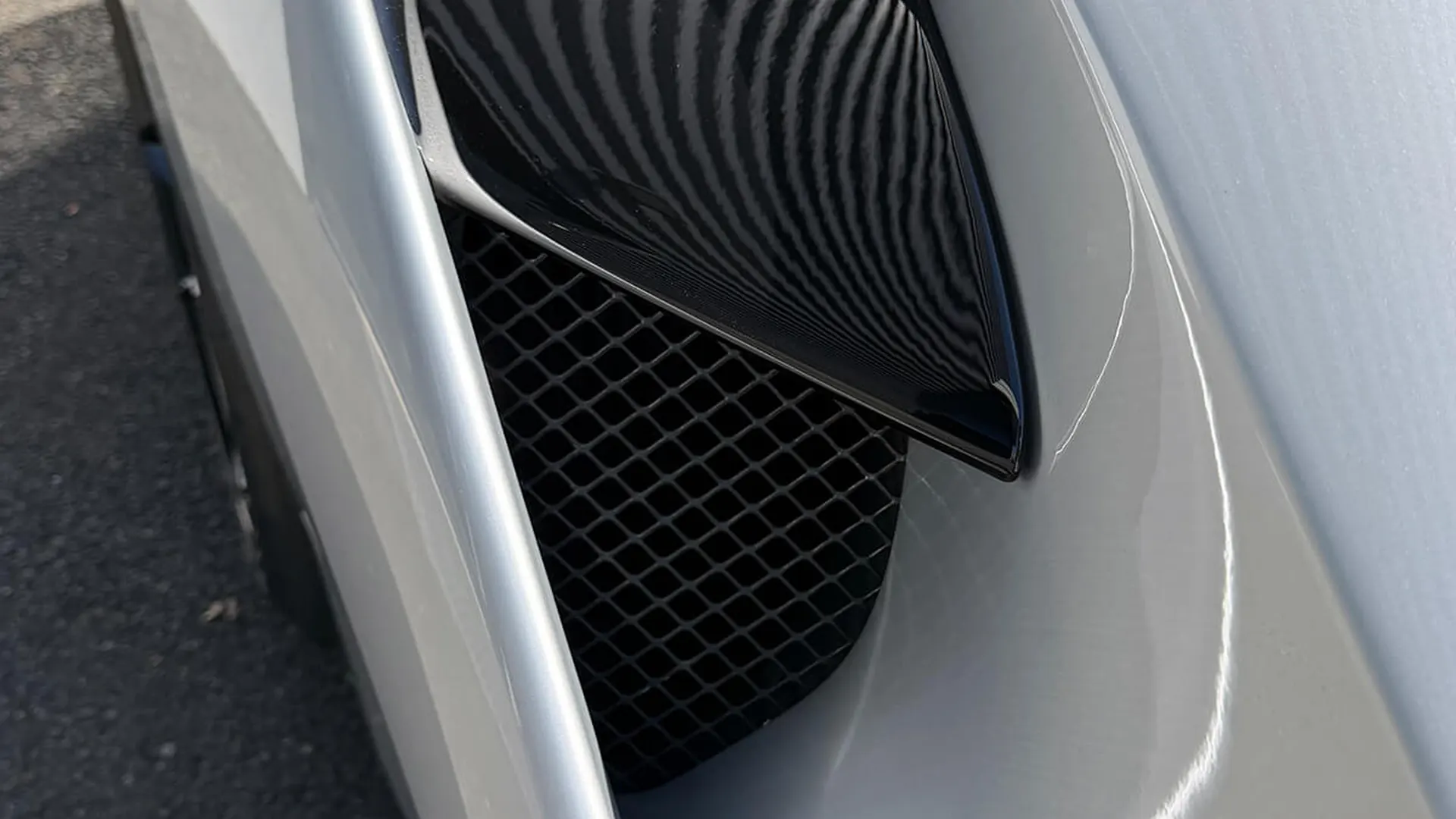 Ferrari 488 — photo 25