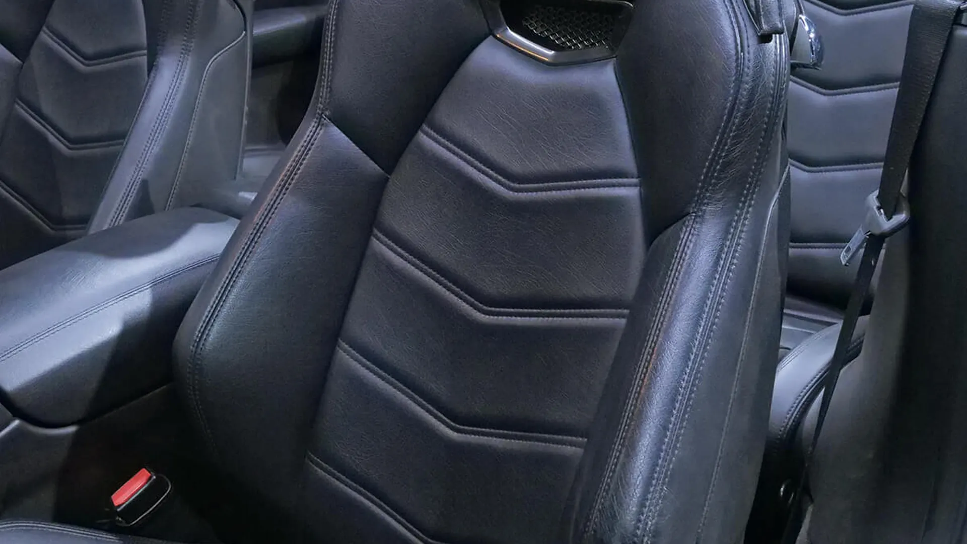 Maserati GranCabrio — photo 11
