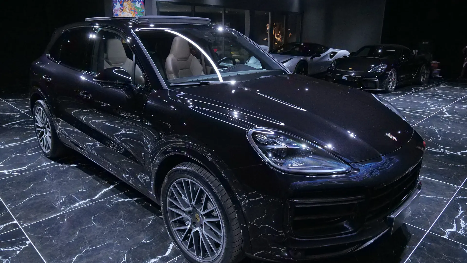 Porsche Cayenne — photo 28