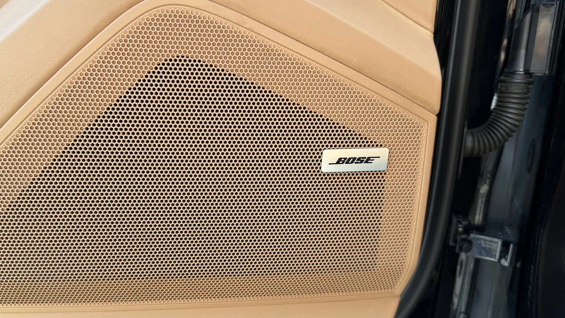Porsche CAYENNE — photo 23