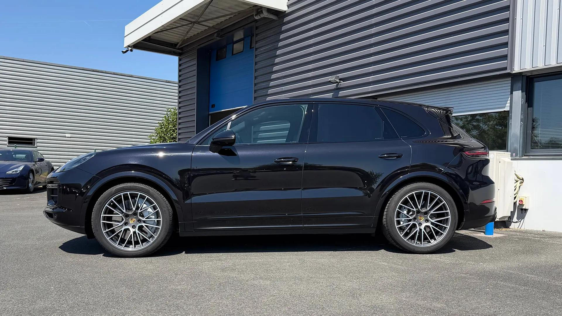 Porsche CAYENNE — photo 4