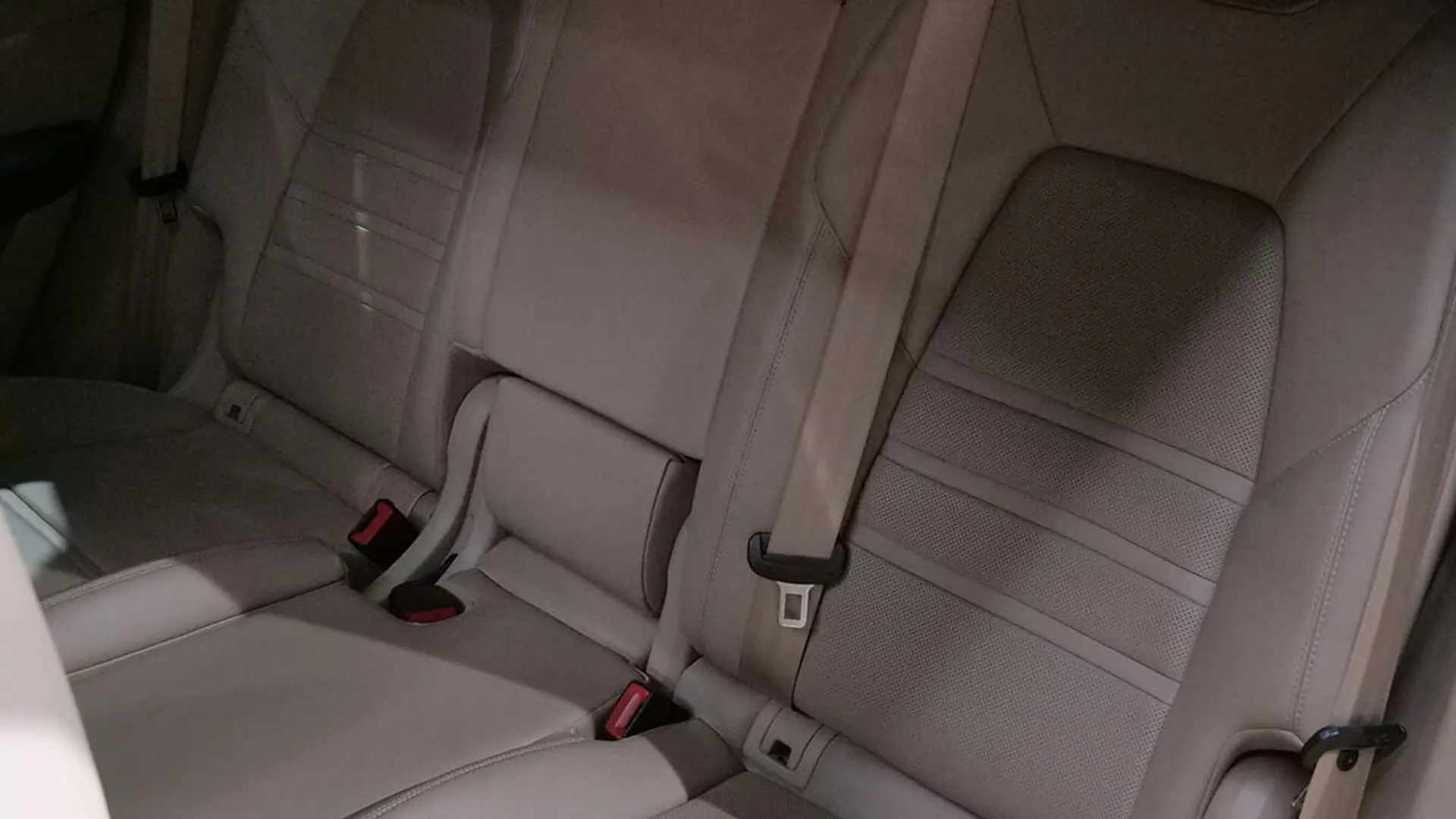 Porsche Cayenne — photo 38