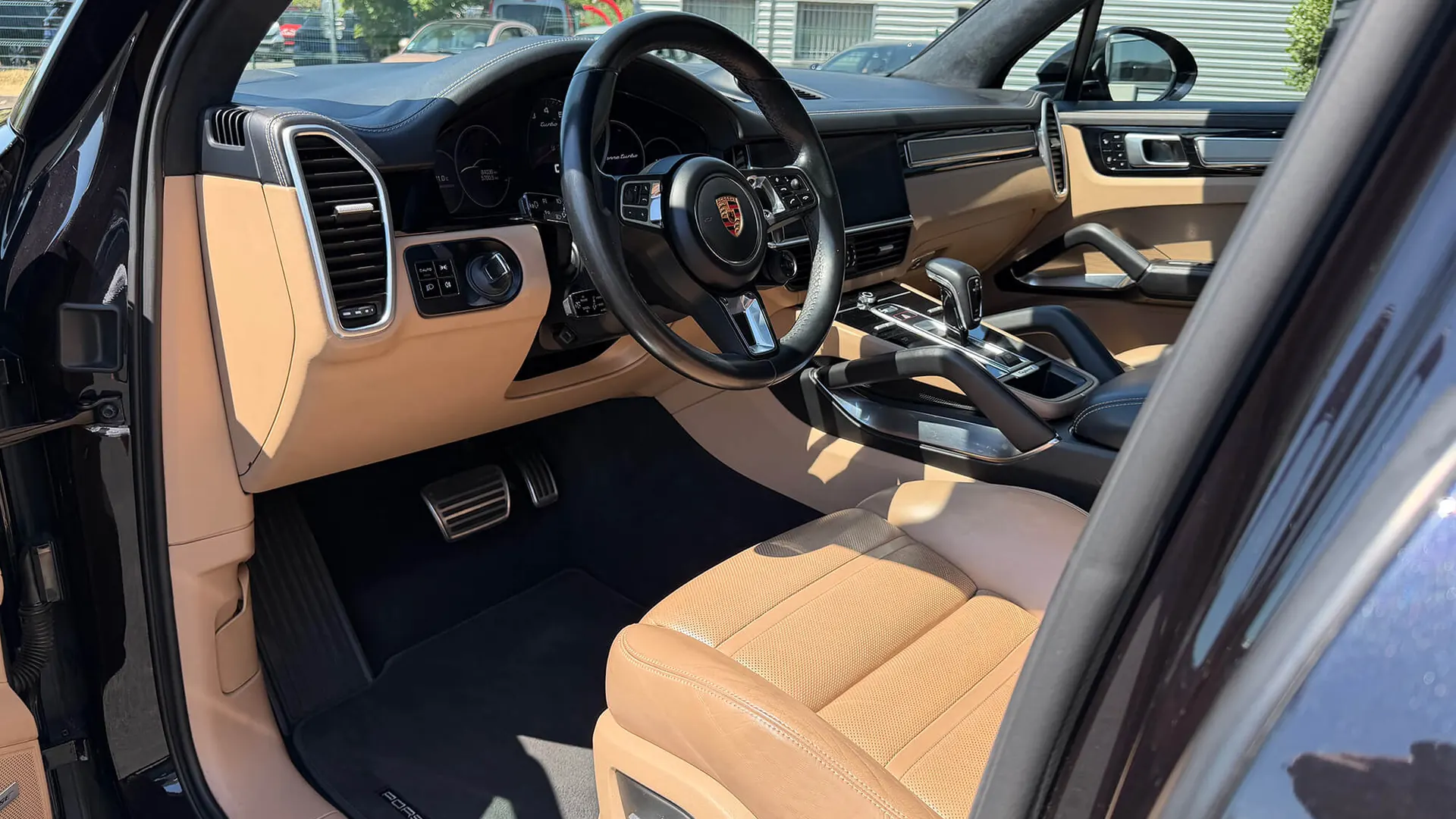 Porsche CAYENNE — photo 8