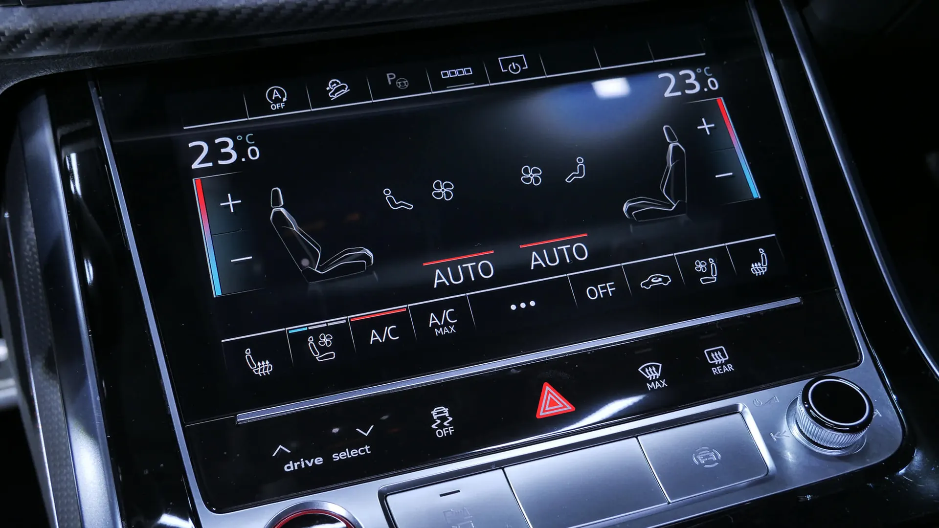 Audi RSQ8 — photo 25
