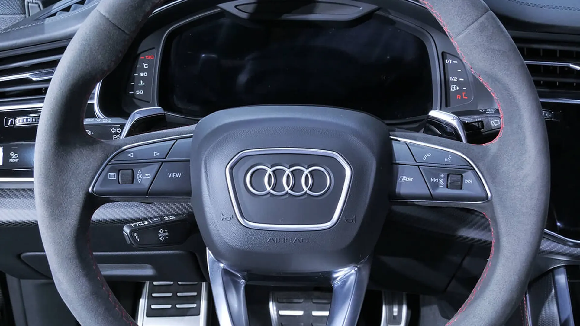 Audi RSQ8 — photo 9