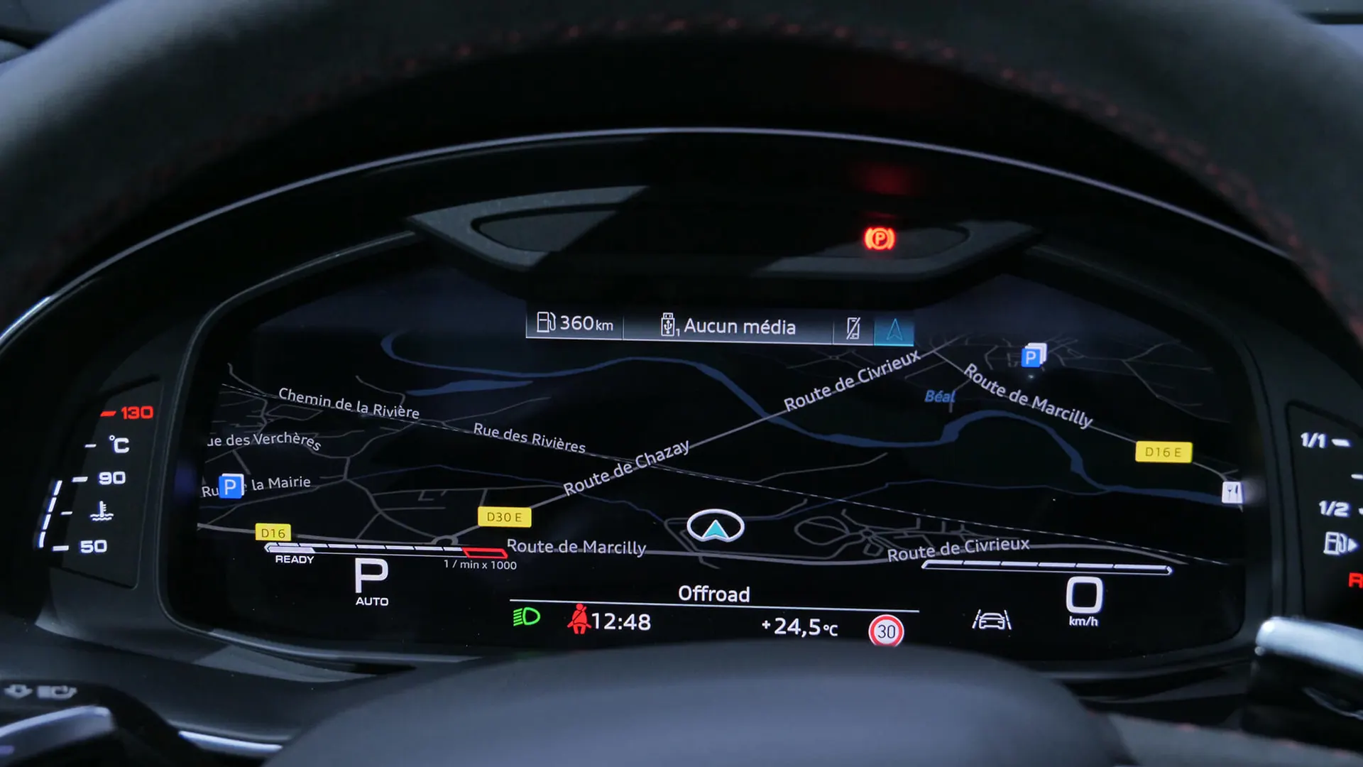 Audi RSQ8 — photo 17