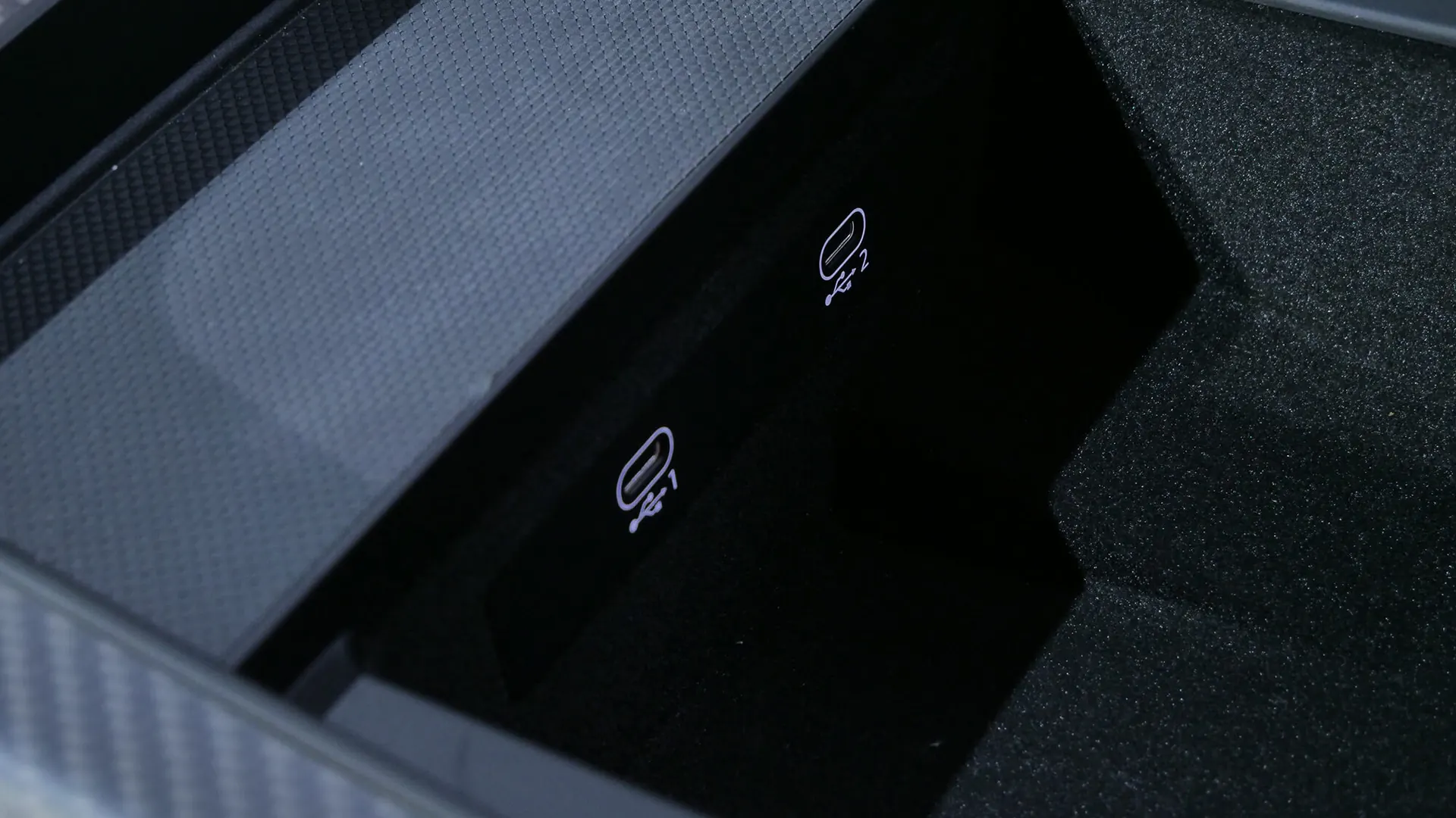 Audi RSQ8 — photo 41