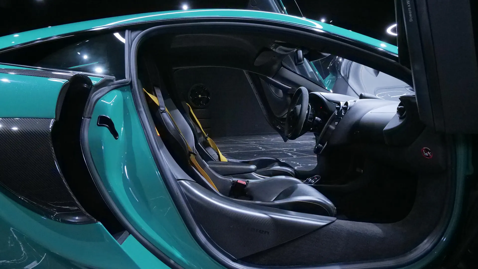McLaren 600LT — photo 22