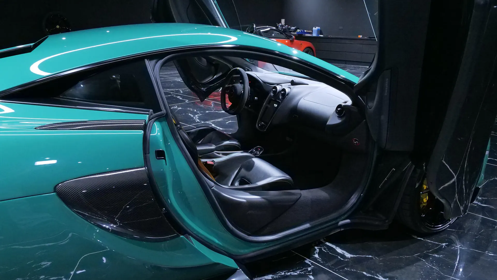 McLaren 600LT — photo 37