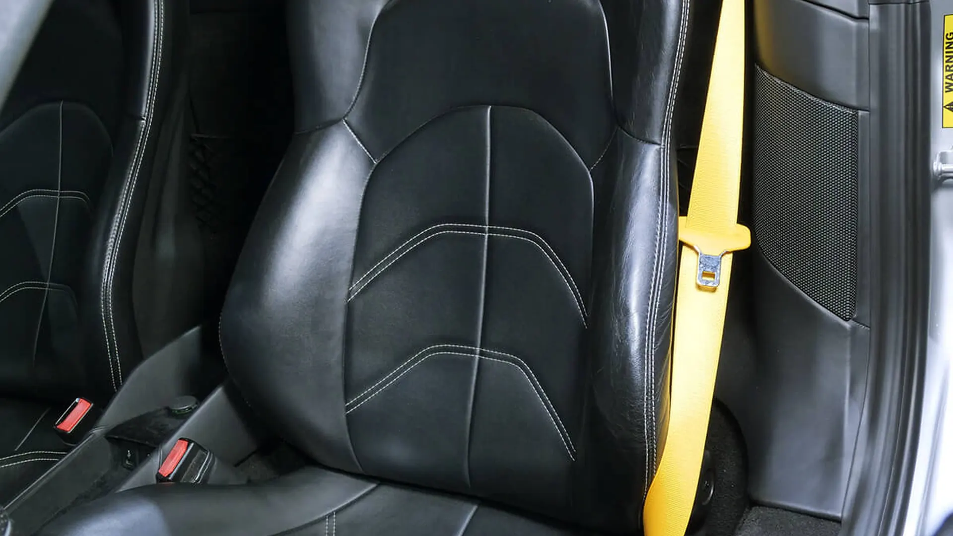 Ferrari 488 — photo 9
