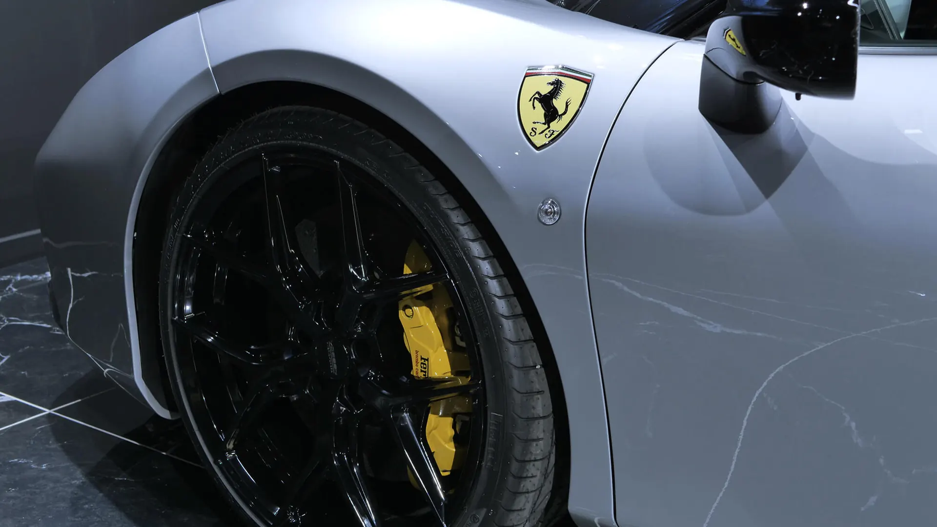 Ferrari 488 — photo 16