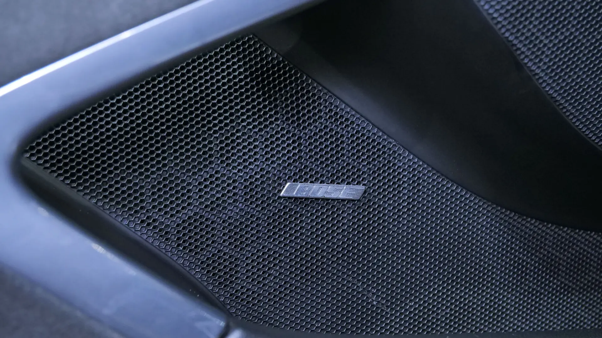Porsche Cayman — photo 23