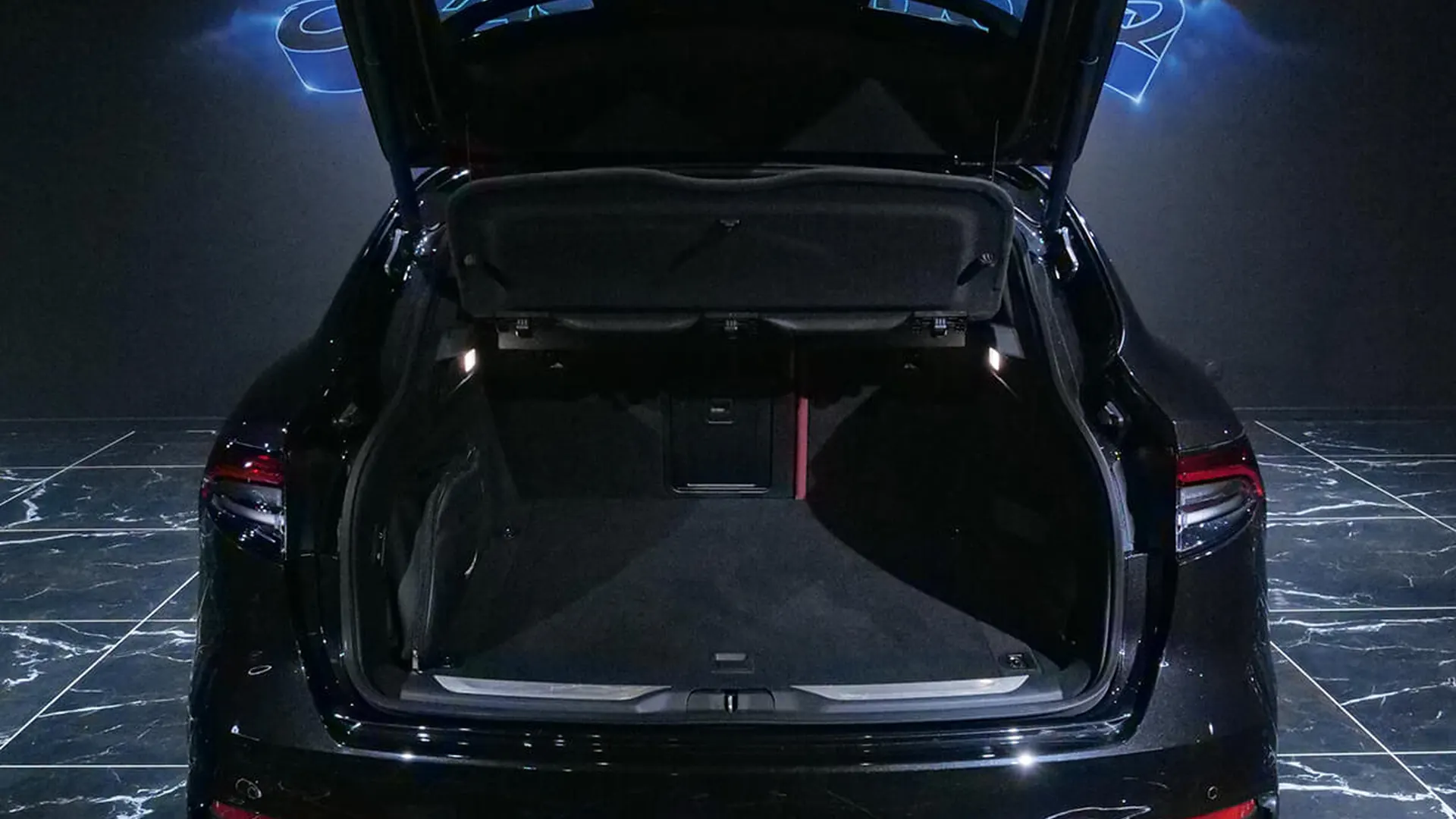Maserati Levante — photo 21