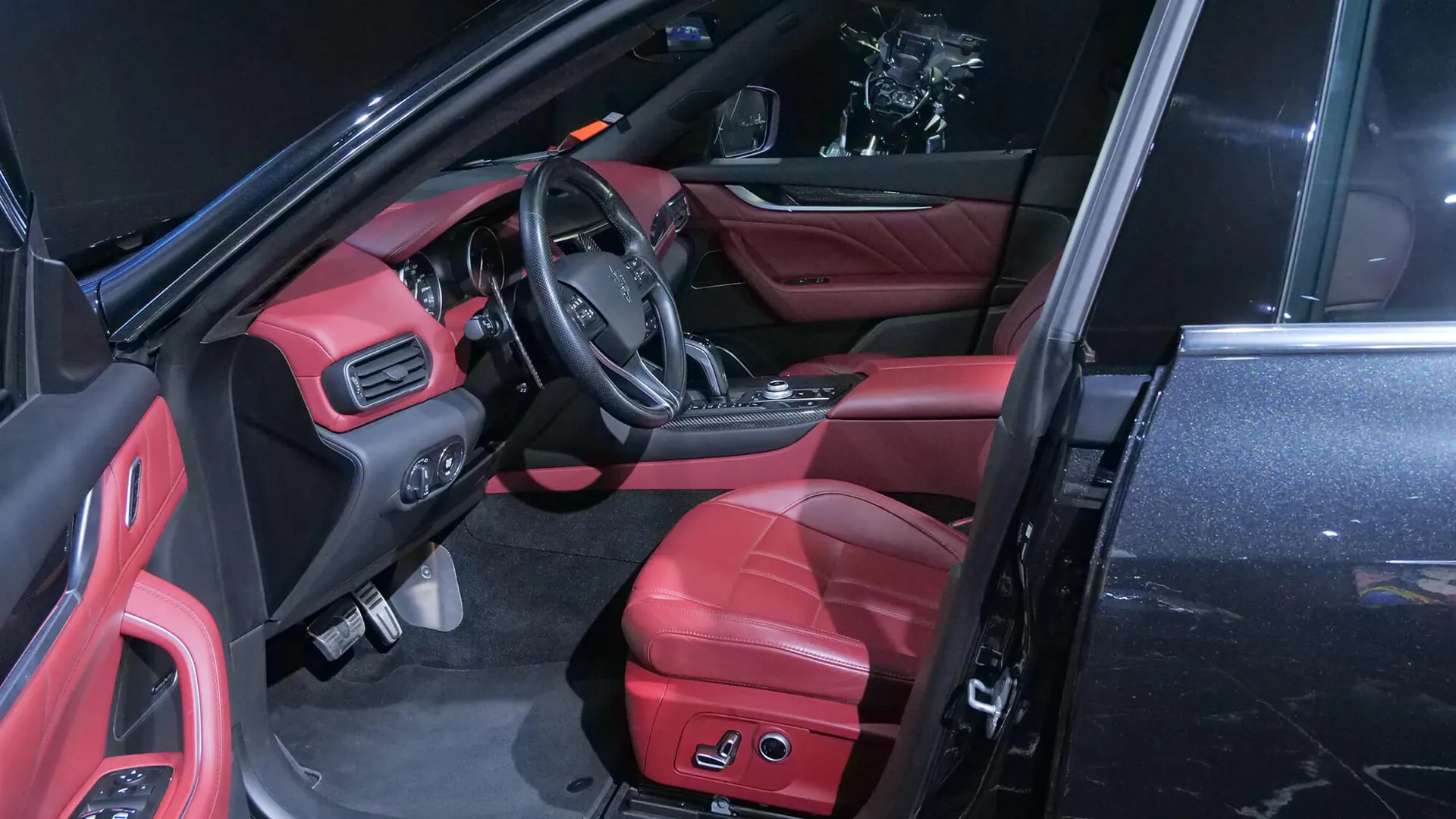 Maserati Levante — photo 16