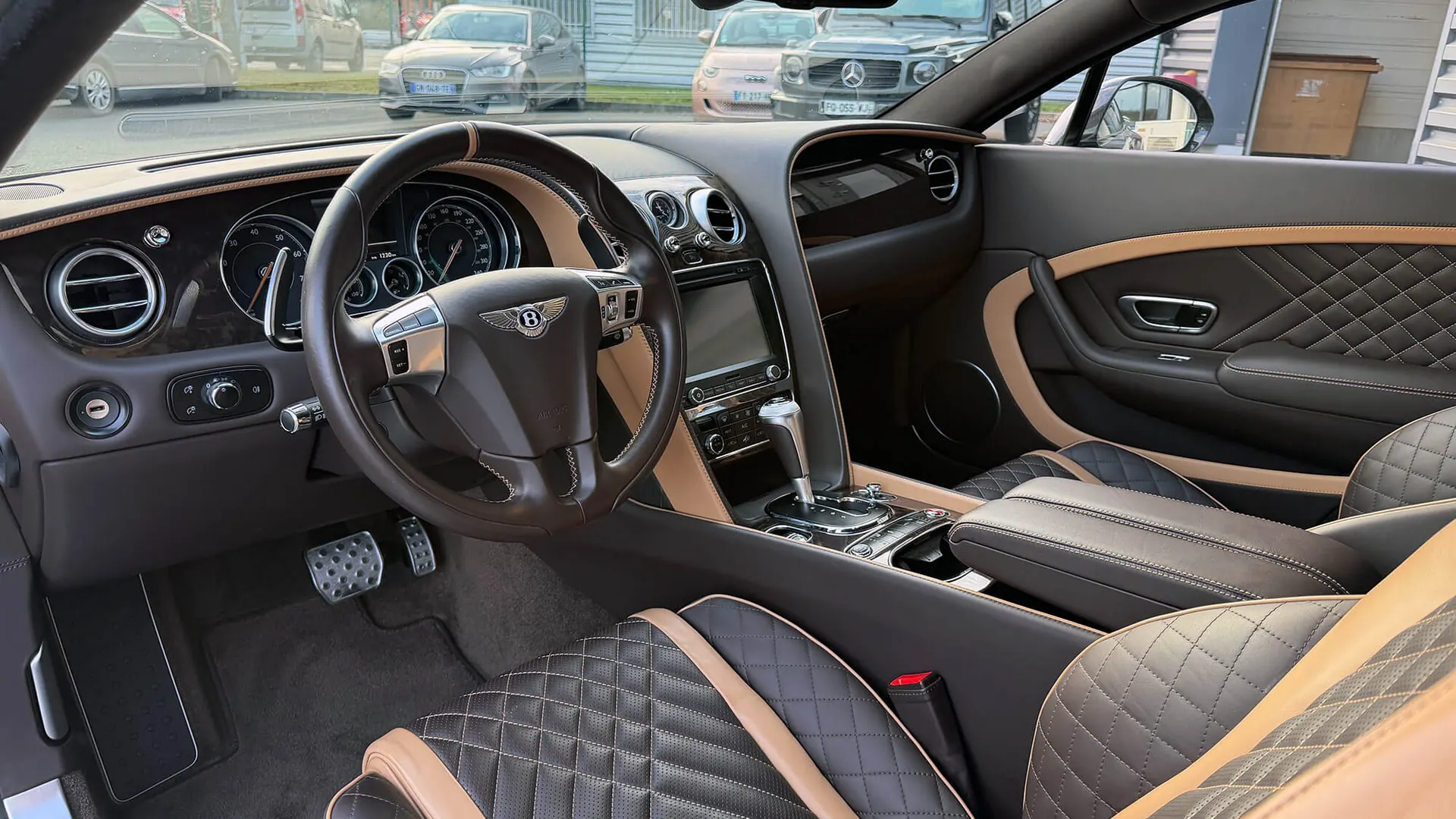 Bentley CONTINENTAL — photo 8