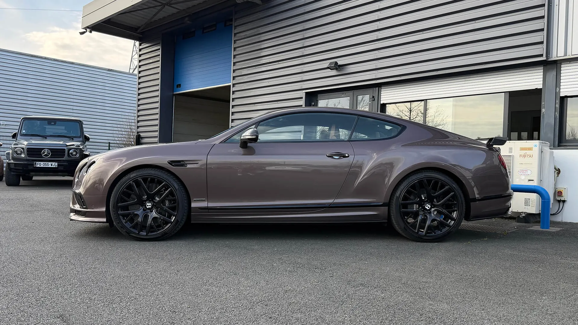 Bentley CONTINENTAL — photo 3