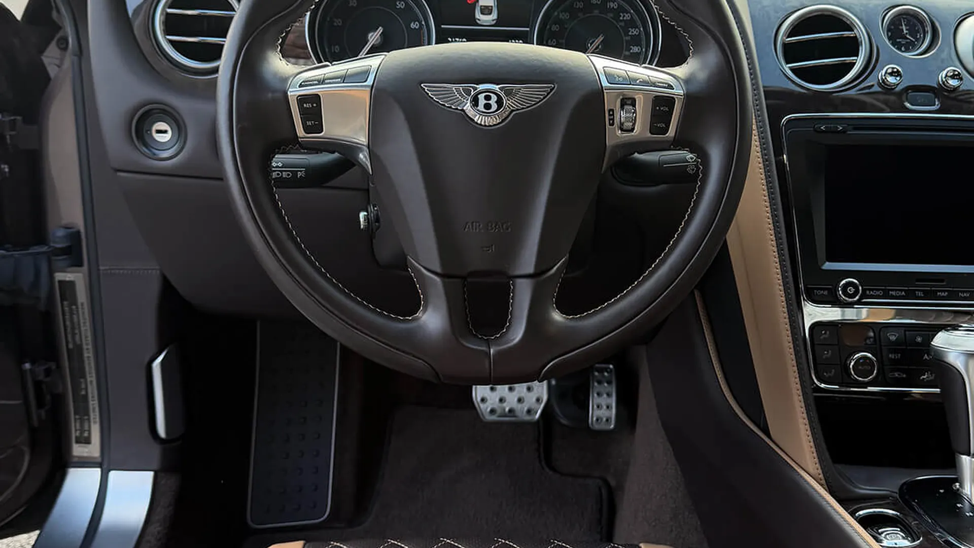 Bentley CONTINENTAL — photo 15