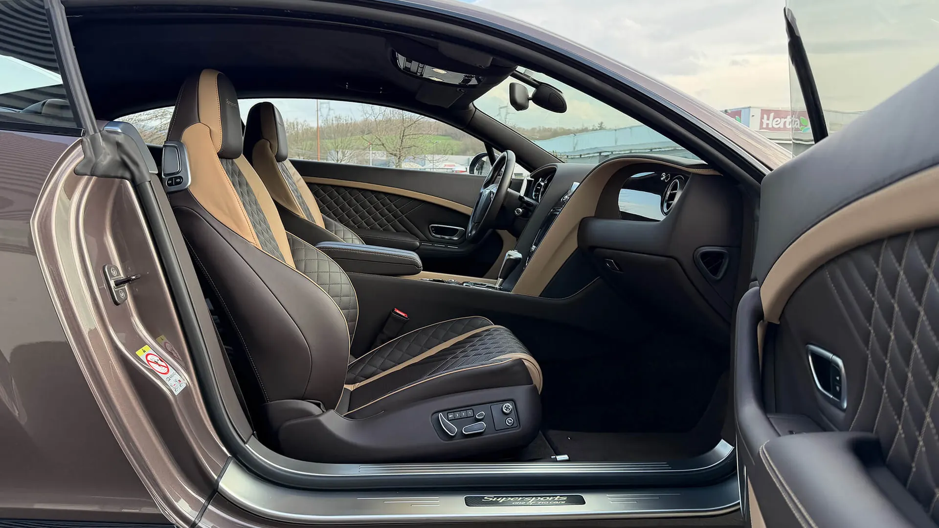 Bentley CONTINENTAL — photo 30