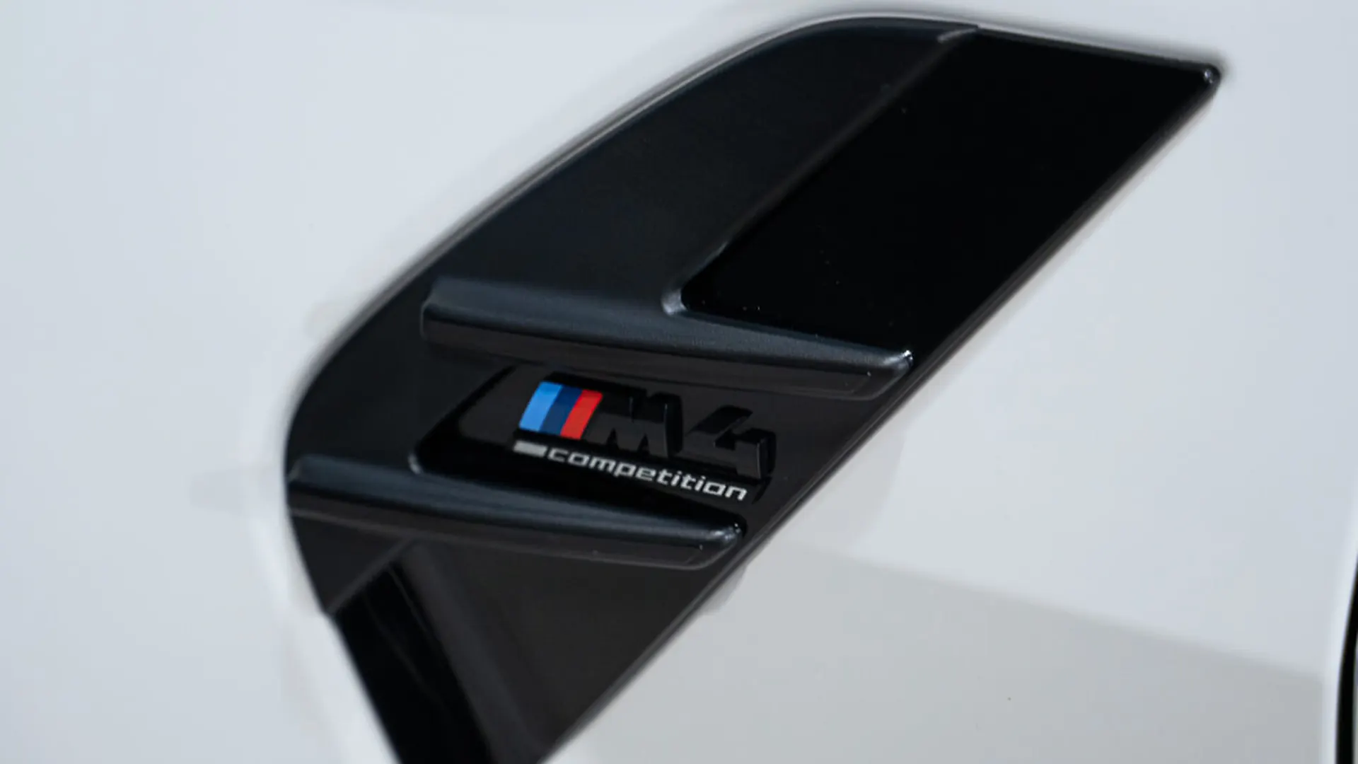 BMW (G82) — photo 27