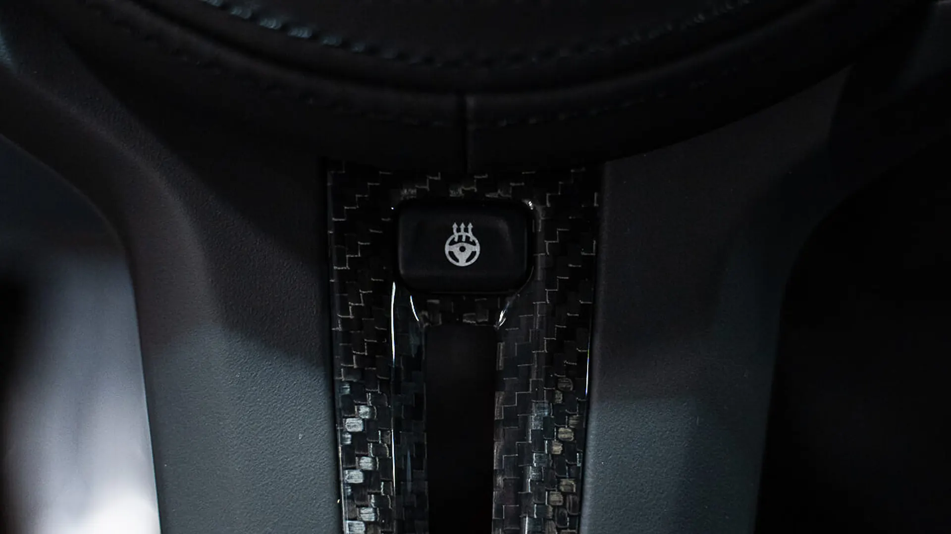 BMW (G82) — photo 23