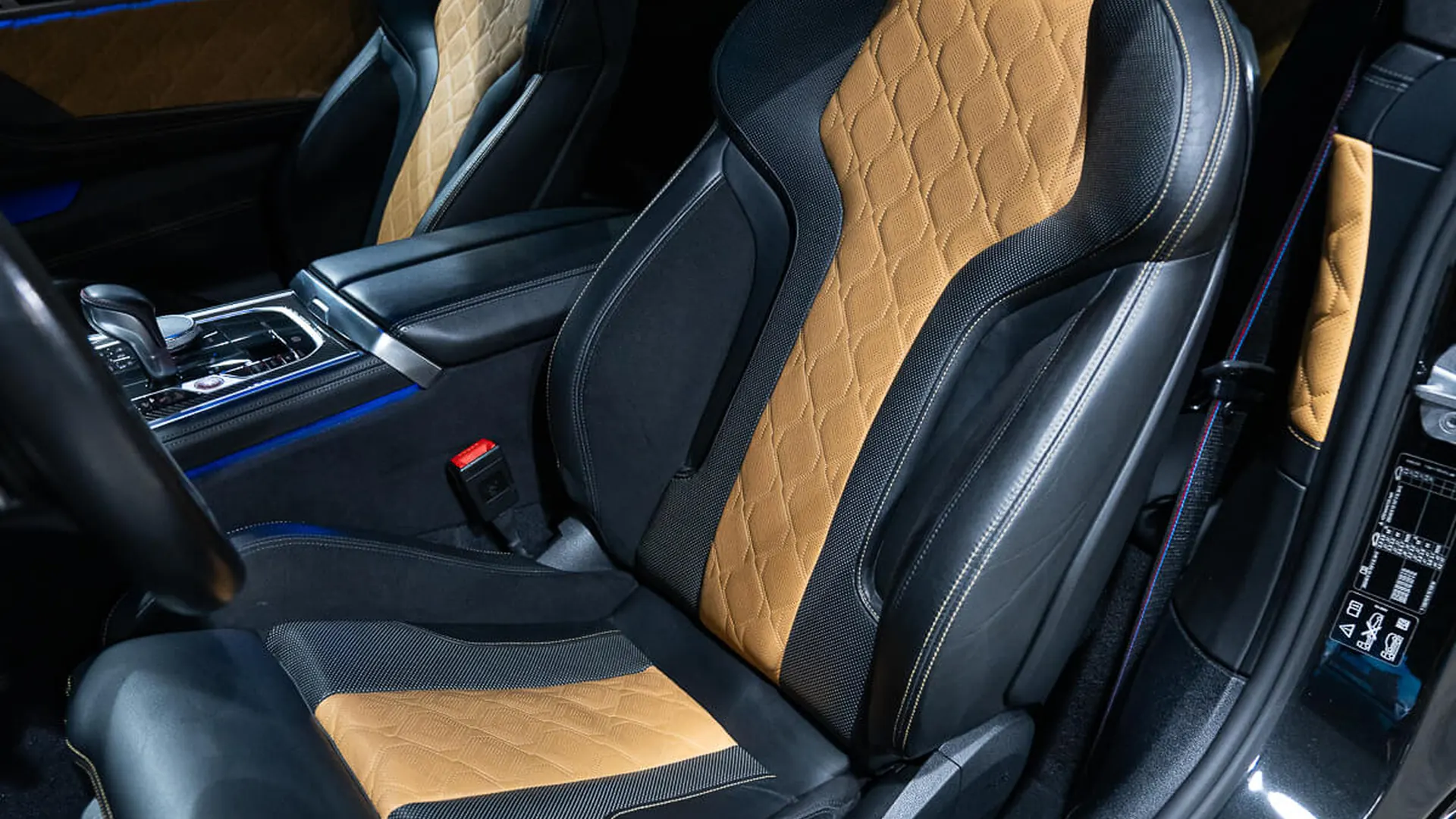 BMW M8 — photo 35