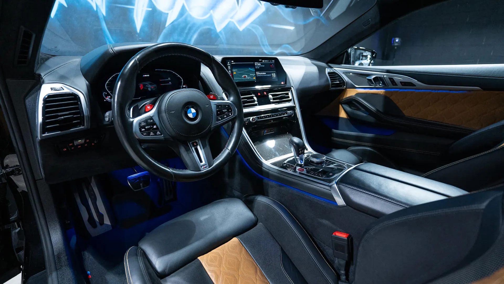 BMW M8 — photo 7