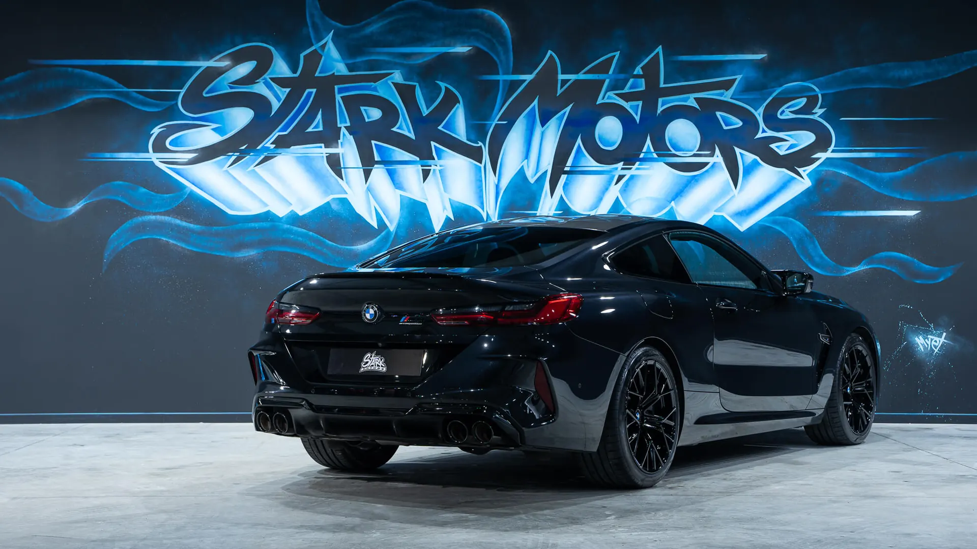 BMW M8 — photo 4