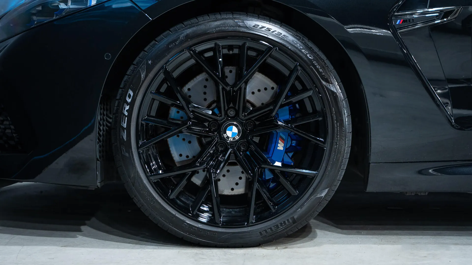 BMW M8 — photo 6